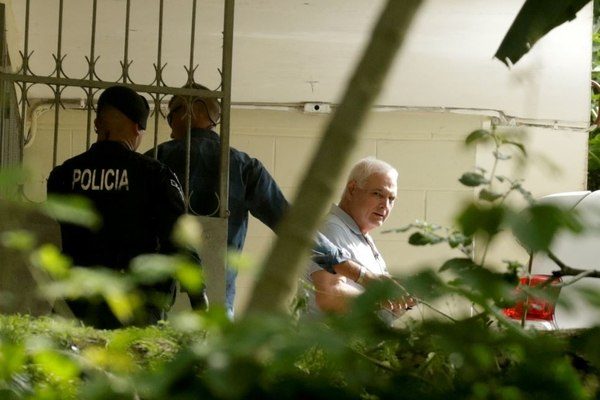 Denuncian mal trato, aislamiento y tortura psicológica contra el expresidente Ricardo Martinelli. Foto: Panamá América.
