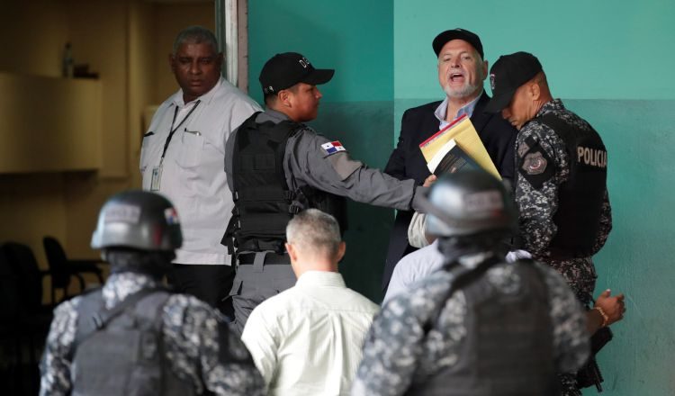 Ricardo Martinelli ha manifestado que está dispuesto a demostrar su inocencia dentro de este proceso que se le sigue. Efe