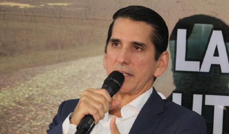 Rómulo Roux se presentó ante los empresarios. Cortesía