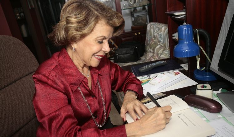 Rosa María Britton (1936-2019). Destacada escritora y doctora panameña que dejó un valioso legado. Panamá América