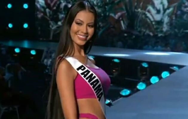 Rosa Iveth Montezuma en la pasarela en traje de baño. Instagram.