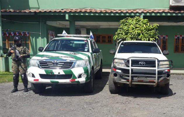 Senafront decomisa pik-up repleto de plátanos como parte del operativo 'Operación Escudo'. Foto: Senafront.