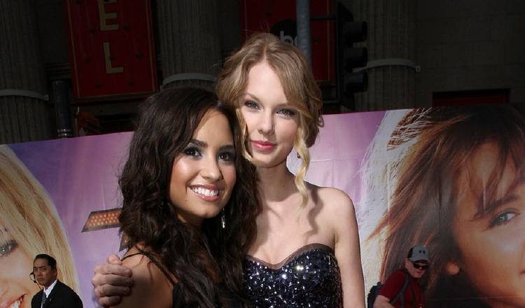 Taylor Swift y Demi Lovato.