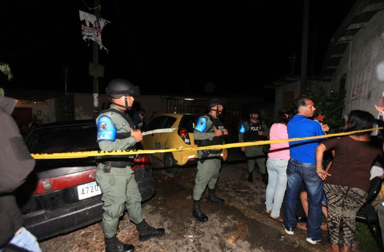 Lo atrapan diez meses después de haber asesinado a tres hombres en Pan de Azúcar. Foto: Panamá América.