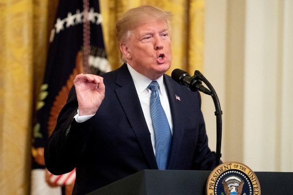 Las palabras de Donald Trump se producen después de la polémica surgida este fin de semana al filtrarse unos documentos redactados desde 2017 en los que Darroch criticaba a la Administración estadounidense. FOTO/AP