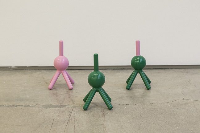 Continúa hasta esta semana la exposición "Manoguayabo", de Engel Leonardo, en Diablo Rosso. Foto: Cortesía.