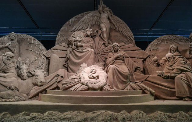 La decoración y la iluminación de la Plaza de San Pedro fueron realizados en colaboración con Osram.