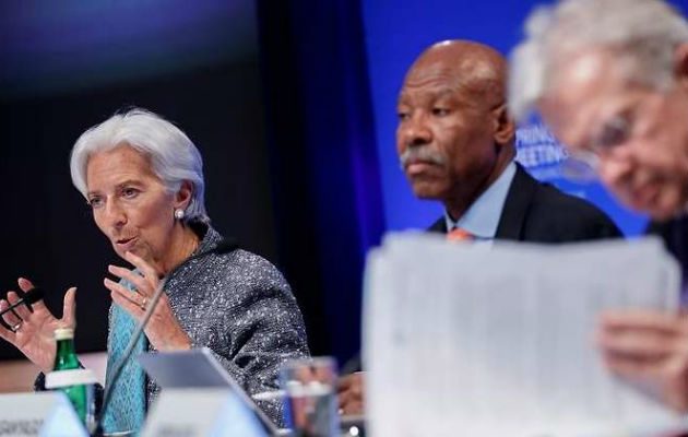 La directora gerente del FMI, Christine Lagarde, repitió durante la semana el mantra del "momento delicado" de la economía mundial. Foto:EFE.