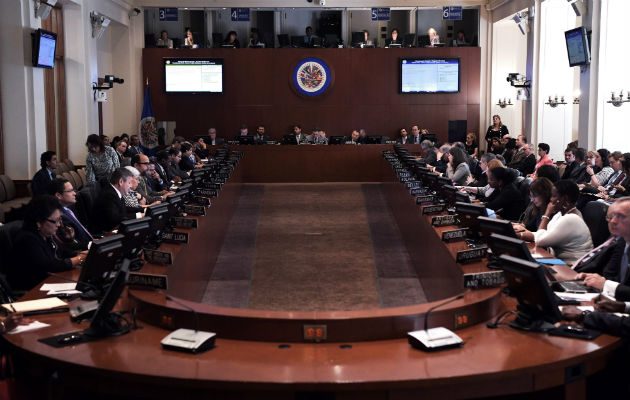 Los doce países que apoyaron el TIAR son: Argentina, Brasil, Chile, Colombia, El Salvador, EE.UU., Guatemala, Haití, Honduras, Paraguay, República Dominicana y Venezuela, esta última representada por los delegados de Guaidó.