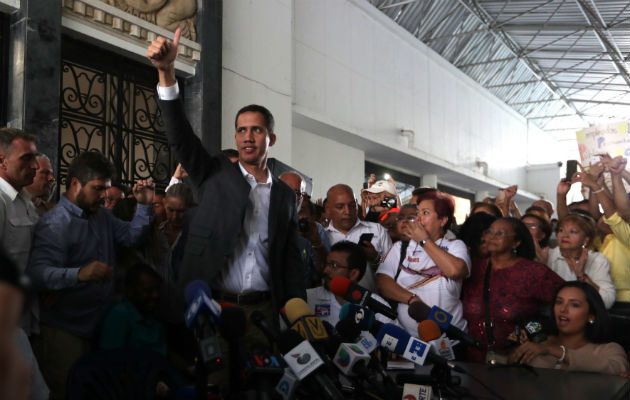 "Vamos hacia un paro escalonado en la administración pública definitivamente, propuesto por los sindicatos".