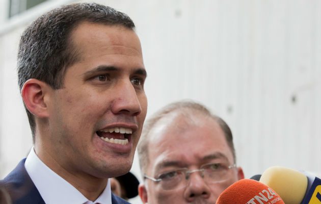 "Los Rastrojos" es una banda criminal heredera de las desmovilizadas Autodefensas Unidas de Colombia (AUC).