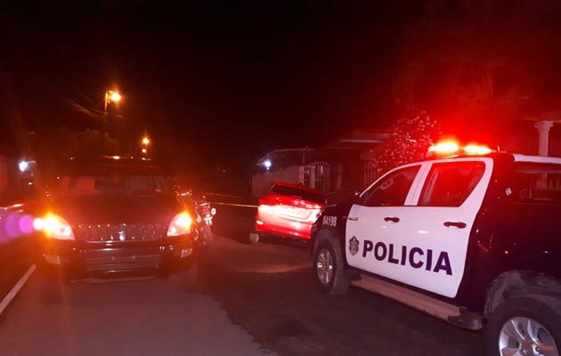 Cabe señalar que la vía hacia Mariato está en pésimas condiciones, lo que también pudo haber sido una de las posible consecuencias de este accidente. Foto/Melquiades Vásquez