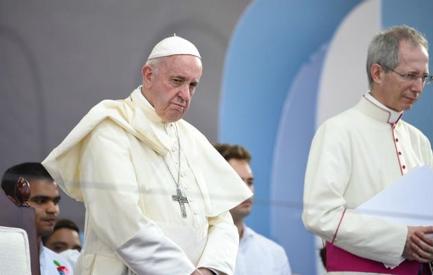 Papa Francisco: "Esta sociedad consume y se consume", mensaje en el Viacrucis de la Cinta Costera. Foto: JMJ