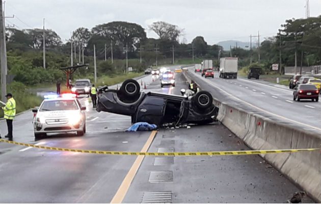 Estado en que quedó el vehículo en la vía. Foto: Mayra Madrid. 