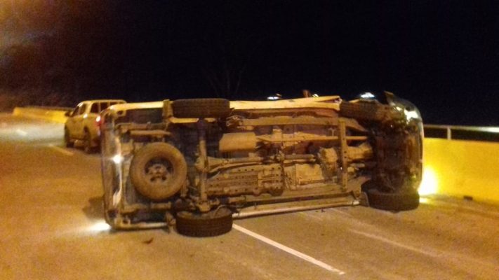 El conductor del vehículo pick up perdió el control a la altura del puente en la doble vía que va de David a Dolega, Foto/Mayra Madrid