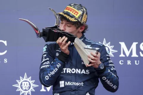 Antonelli  se lleva el Gran Premio de Estados Unidos, pero el título debe esperar