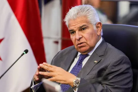 Mulino destaca solidaridad y anuncia más ayuda para afectados por el sismo