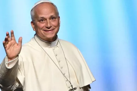 El papa pide a Europa 'integrar' a los migrantes en 'esta nueva etapa de su historia'