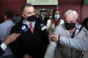 La defensa de Ricardo Martinelli se apresta a contrainterrogar al testigo protegido durante varios días. Víctor Arosemena