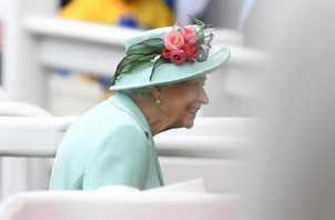 La reina de Inglaterra Isabel II en una imagen de archivo el pasado mes de junio. EFE