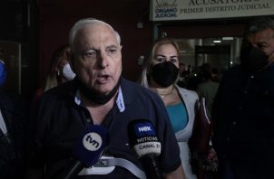 El expresidente de la República, Ricardo Martinelli, recibió recientemente unas disculpas Club Deportivo Unión Española  por este vídeo circulado ilegalmente. Víctor Arosemena