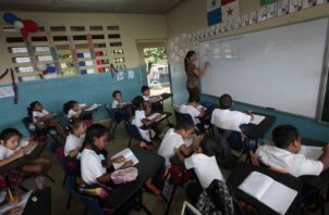 https://www.panamaamerica.com.pa/sociedad/meduca-espera-que-mas-de-30-mil-docentes-accedan-los-diplomados-que-inician-el-31-de-enero