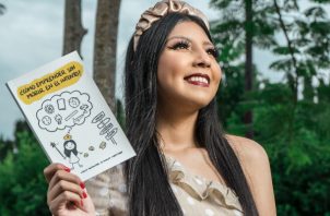 Karla De Gracia desea inspirar a más personas a lograr y cumplir su sueño de emprender. Fotos: Jesús Barrios / @jbarriosphoto_pa