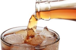 El consumo excesivo de soda puede afectar  a sus riñones. Foto: Redes sociales