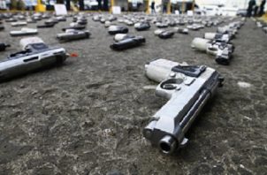 El arma de fuego es la más usada para cometer homicidios. Archivo