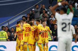 Jugadores del Girona festejan durante juego ante Real Madrid. Foto:EFE