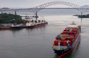  El Canal de Panamá, como medida extrema, tendría que limitar el tránsito de buques. Foto: Archivos