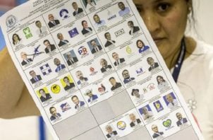 Escrutinio de la primera vuelta de las elecciones celebradas el pasado 25 de junio. Foto: EFE