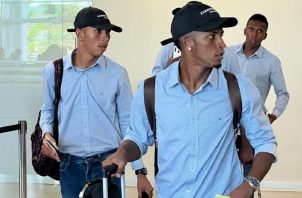 Jugadores del CAI a su llegada a Honduras. Foto: CAI