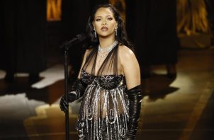 Rihanna en los Óscar 2023. Foto: Etienne Laurent / EFE