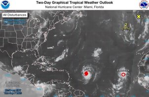 Los meteorólogos del NHC advirtieron que Lee "permanecerá como un huracán mayor durante el fin de semana" . Foto: EFE