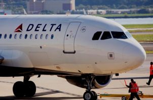 Delta Air Lines ganó 2.572 millones de dólares en los tres primeros trimestres del año. Foto: EFE