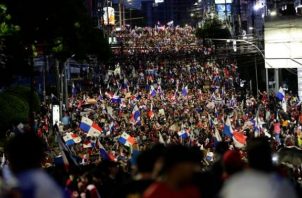 Marcha multitudinaria en la ciudad de Panamá. Foto: EFE