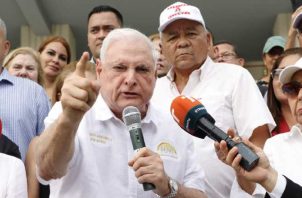El expresidente Ricardo Martinelli, quien encabeza las encuestas de opinión, con miras a las elecciones del 5 de mayo, ha sido blanco de persecución política.