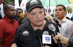 El candidato presidencial Ricardo Martinelli, ha pedido a los magistrados un juicio público para demostrar su inocensia. Víctor Arosemena