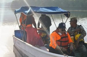 Los operativos de búsqueda se llevan a cabo desde la desembocadura del río Chiriquí en Las Lomas. Foto. Cortesía. Sinaproc