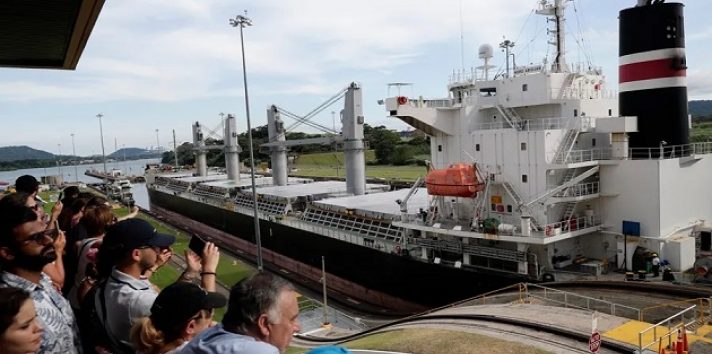 El activo estratégico del Canal de Panamá brinda  perspectivas de crecimiento a mediano plazo. Foto: EFE