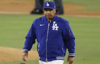 Dave Roberts, de los Dodgers, dirigirá a la Ligas Nacional. Foto:EFE