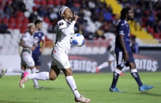 Ángel Jesús Valverde jugador del CAI de La Chorrera. Foto: EFE