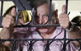 Ricardo Martinelli ha denunciado ser víctima de persecución. EFE