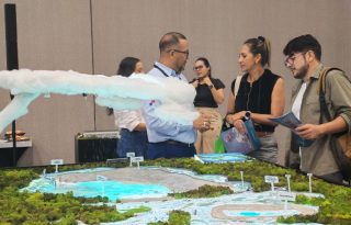 Panameños muestran interés en conocer más  sobre el proyecto minero, durante Capac Expo Hábitat. Grupo Epasa