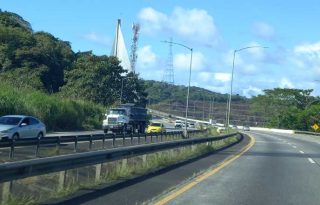 Se estima que más de 40 mil conductores utilizan el puente Centenario por día. Archivo