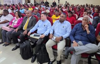 Mineros y voces críticas coinciden en la necesidad urgente de generar empleo en esta provincia.  Cortesía