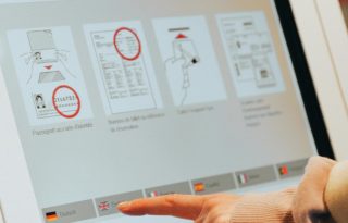 La facturación electrónica llega a los correos de los clientes. Foto ilustrativa