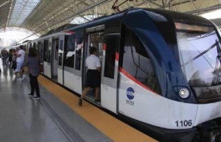 El metro se comprende de estaciones subterráneas y aéreas.  Archivo