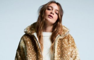 Cazadora de pelo sintético que recrea el pelo de los cervatillos.  Bershka / EFE